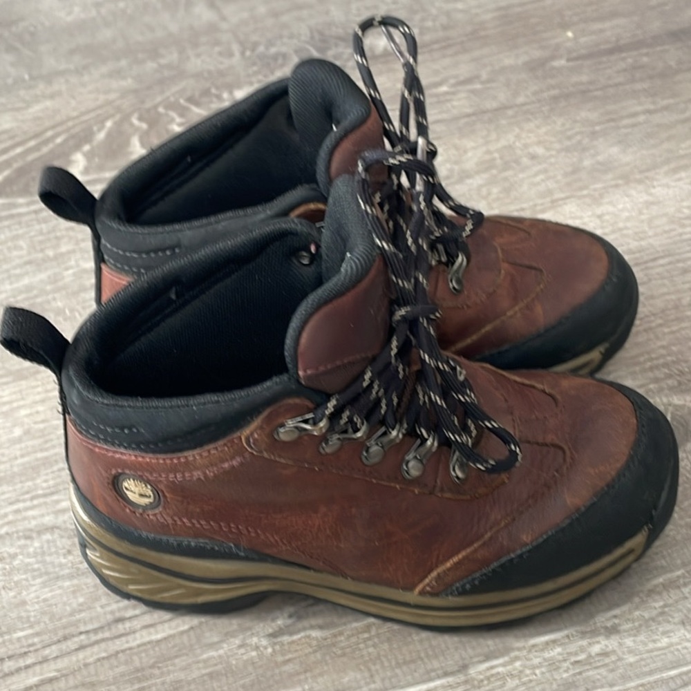 Timberland boys Brown Hiking Boots sz 13